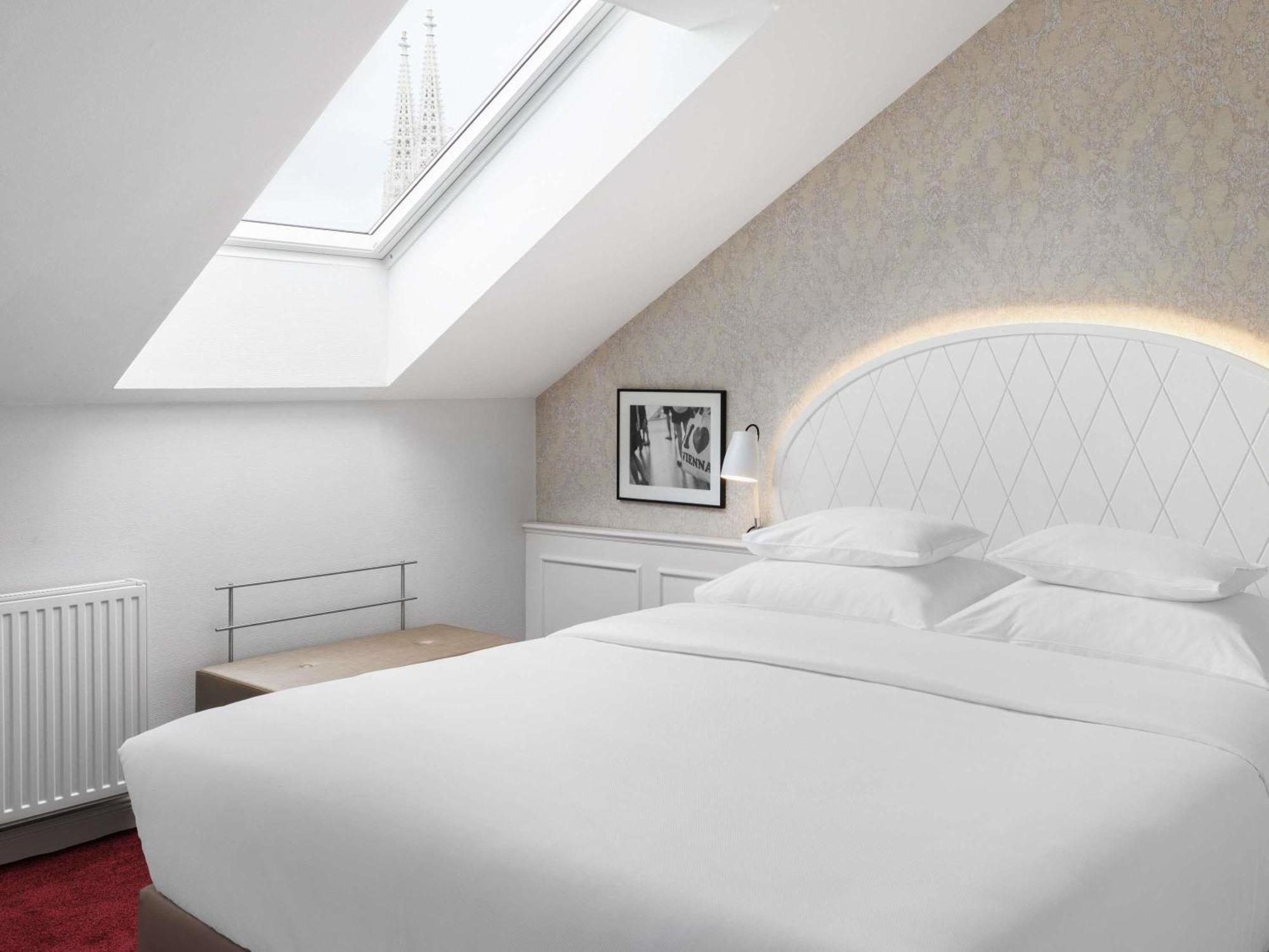 Classic Room Double Bed