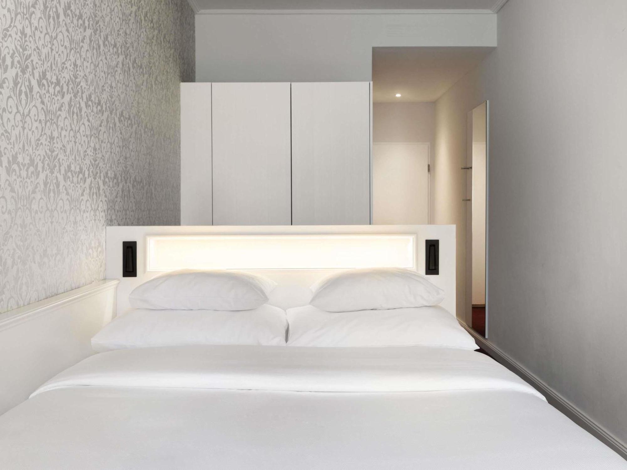 Classic Room Double Bed